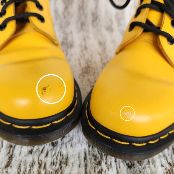 Doctor Martens "1460 Smooth Leather Lace Up Boots" Yellow | Women's Size 6 - Picture 5 of 14